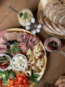 Večerní posezení ve sklípku - Wine Tours Moravia