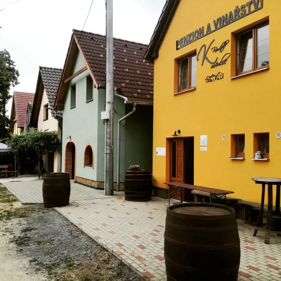 Večerní posezení ve sklípku - Wine Tours Moravia