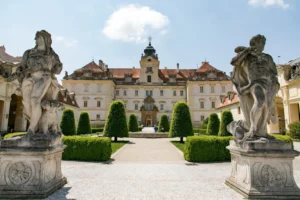 Deluxe wine tour - Wine Tours Moravia