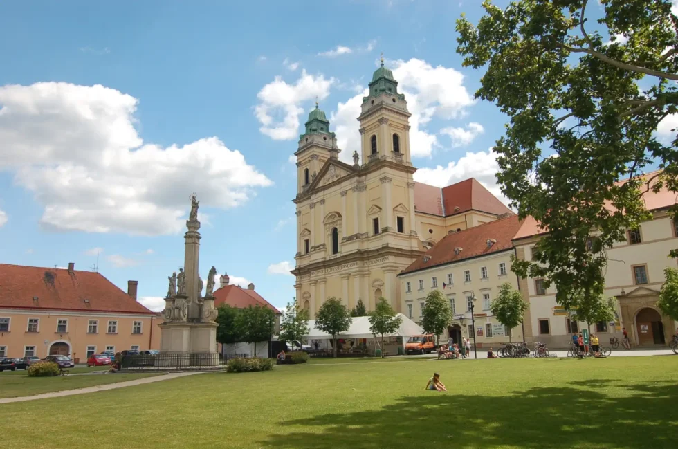 UNESCO Lednicko-valtický areál - Wine Tours Moravia